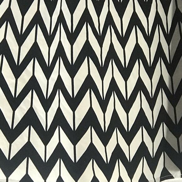 WORTHINGTON Black Wh print Circle Skirt with Grosgrain ribbon at waist 6 - Picture 5 of 10